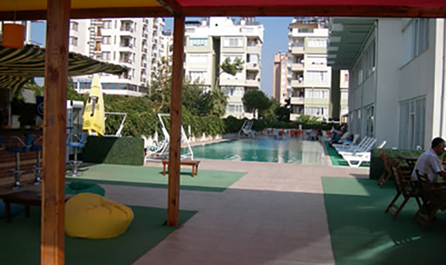 Kristal Beach Hotel